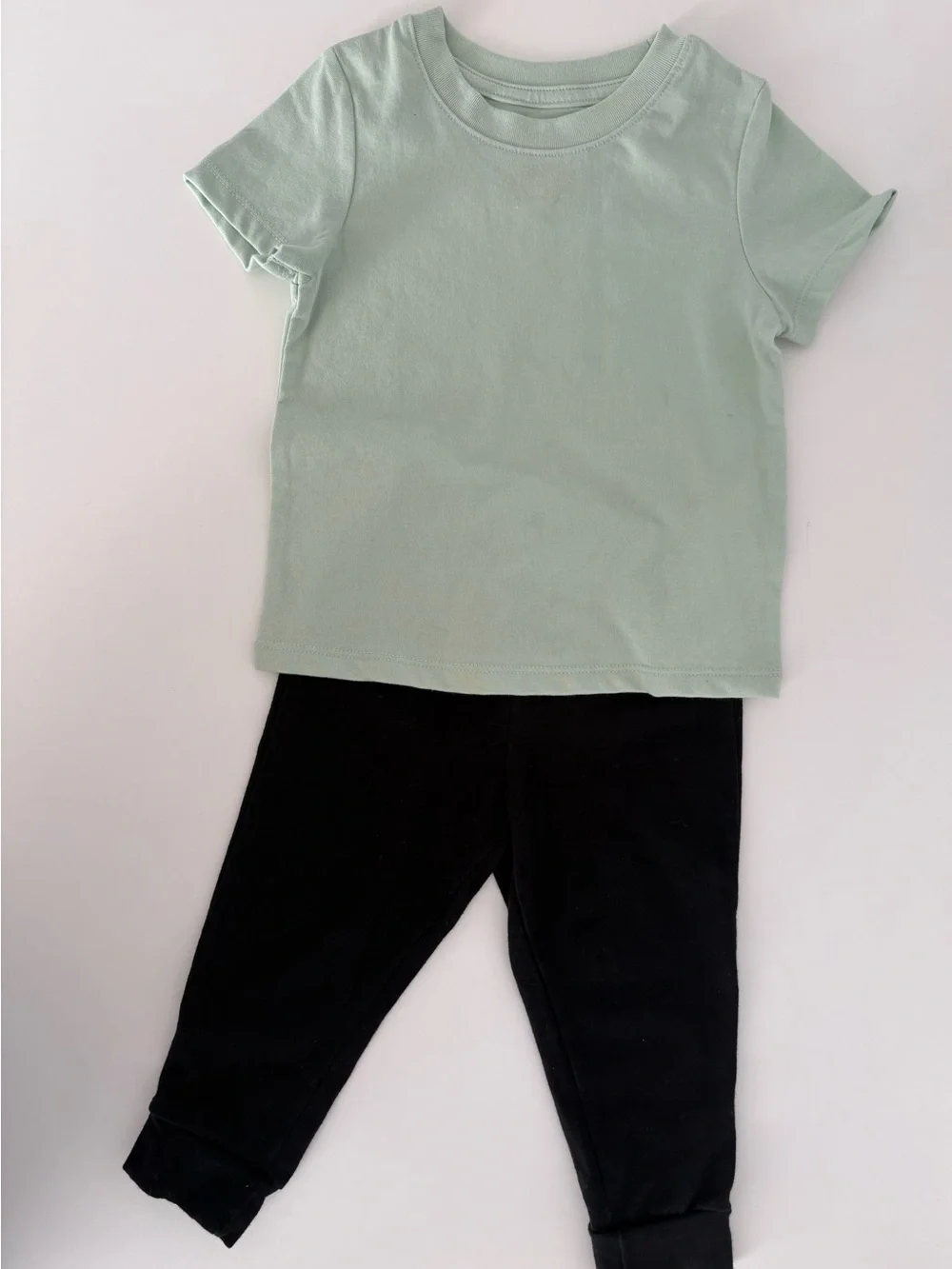 Cat & Jack kids Sage Green Short Sleeve Tee & black pants 18M 2-pieces
